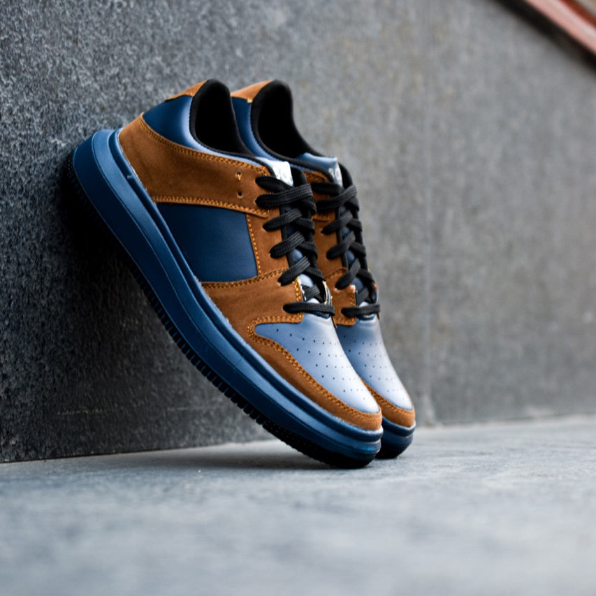Chicane Sneakers